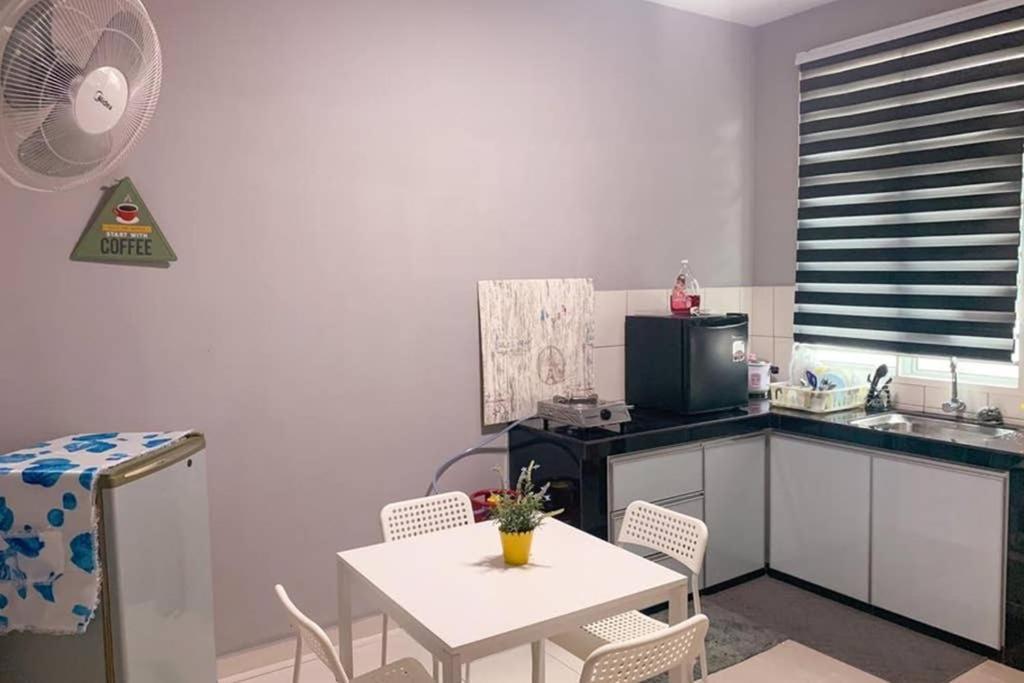 Si_Homestay4U Malacca Εξωτερικό φωτογραφία